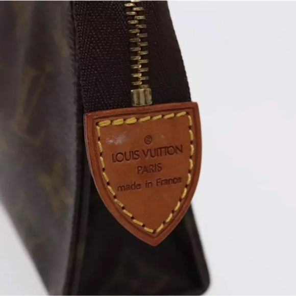 LOUIS Vuitton Monogram Pochette Toilettry Canvas Pouch in Excellent Condition - Picture 7 of 16